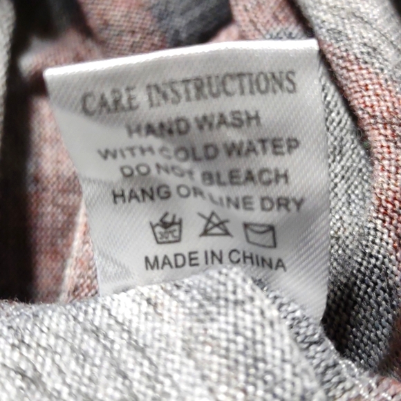 Women's Grace & Emma Medium tan & burgundy plaid waterfall open front ca… - Picture 8 of 9